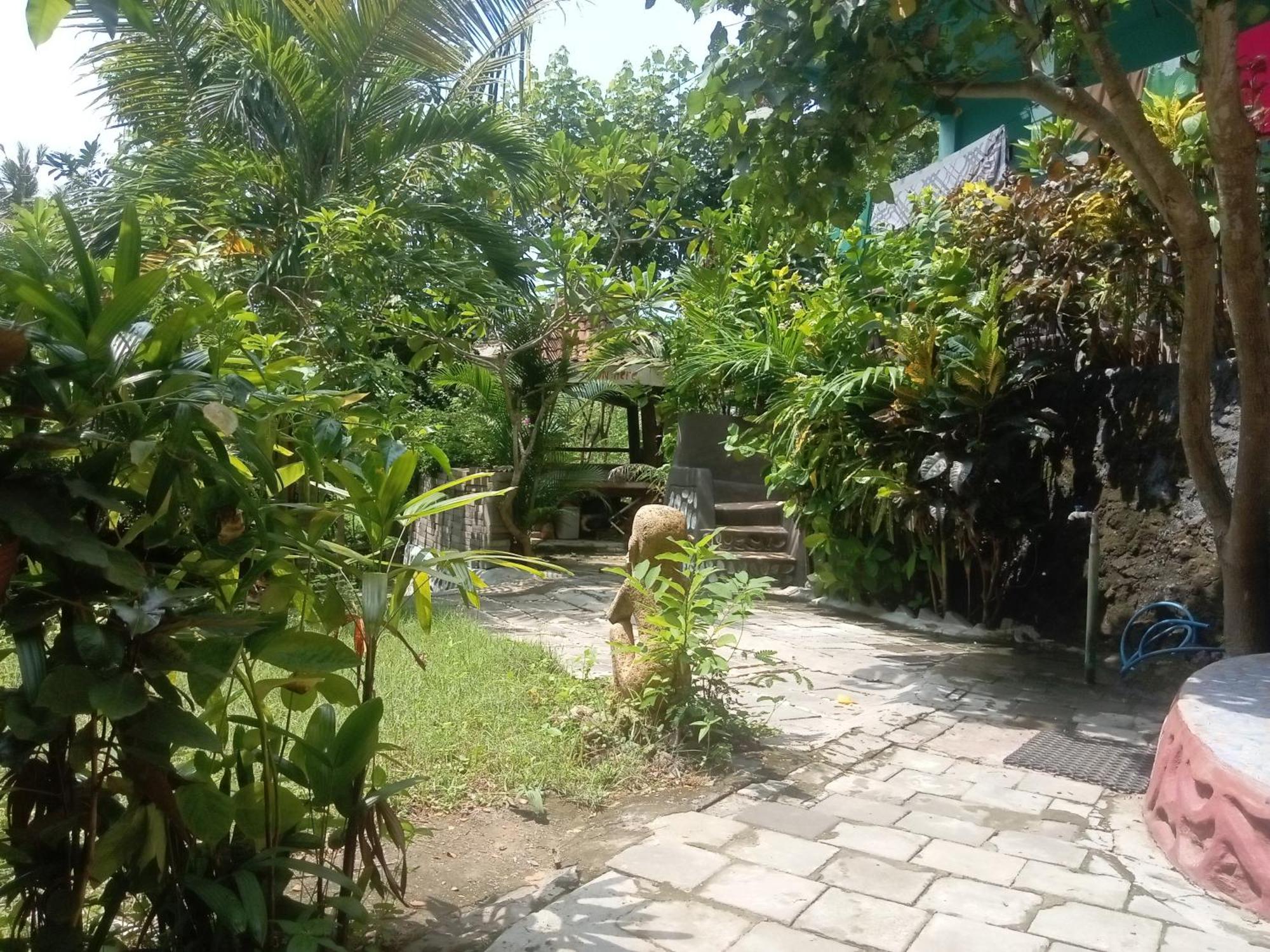Breeze Hostel Kuta  Bagian luar foto